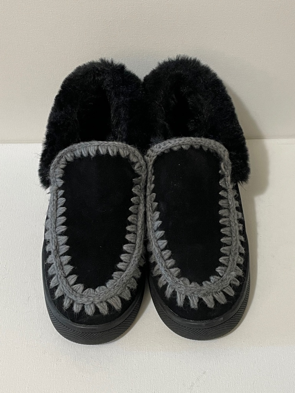 Blondo Women's Size 8 Waterproof Suede Plush Booties/Slippers (NWOT/B)